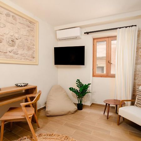 Studio Costele Luxurious Apt In The Heart Of Corfu Corfu  Bagian luar foto
