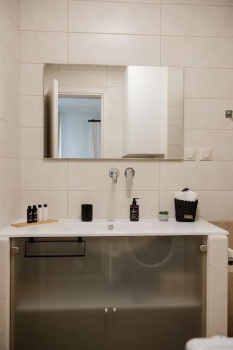 Studio Costele Luxurious Apt In The Heart Of Corfu Corfu  Bagian luar foto