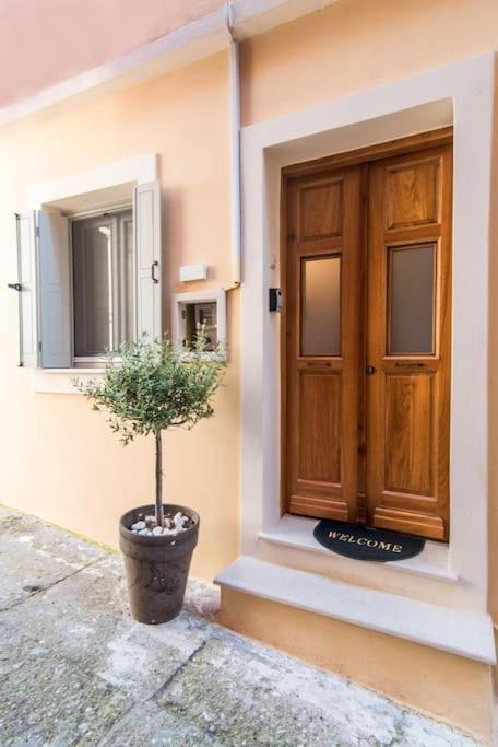 Studio Costele Luxurious Apt In The Heart Of Corfu Corfu  Bagian luar foto